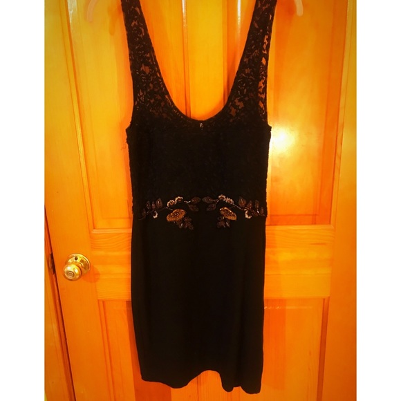 FREE PEOPLE Bodycon Floral Lace Dress — Size M - Picture 3 of 3